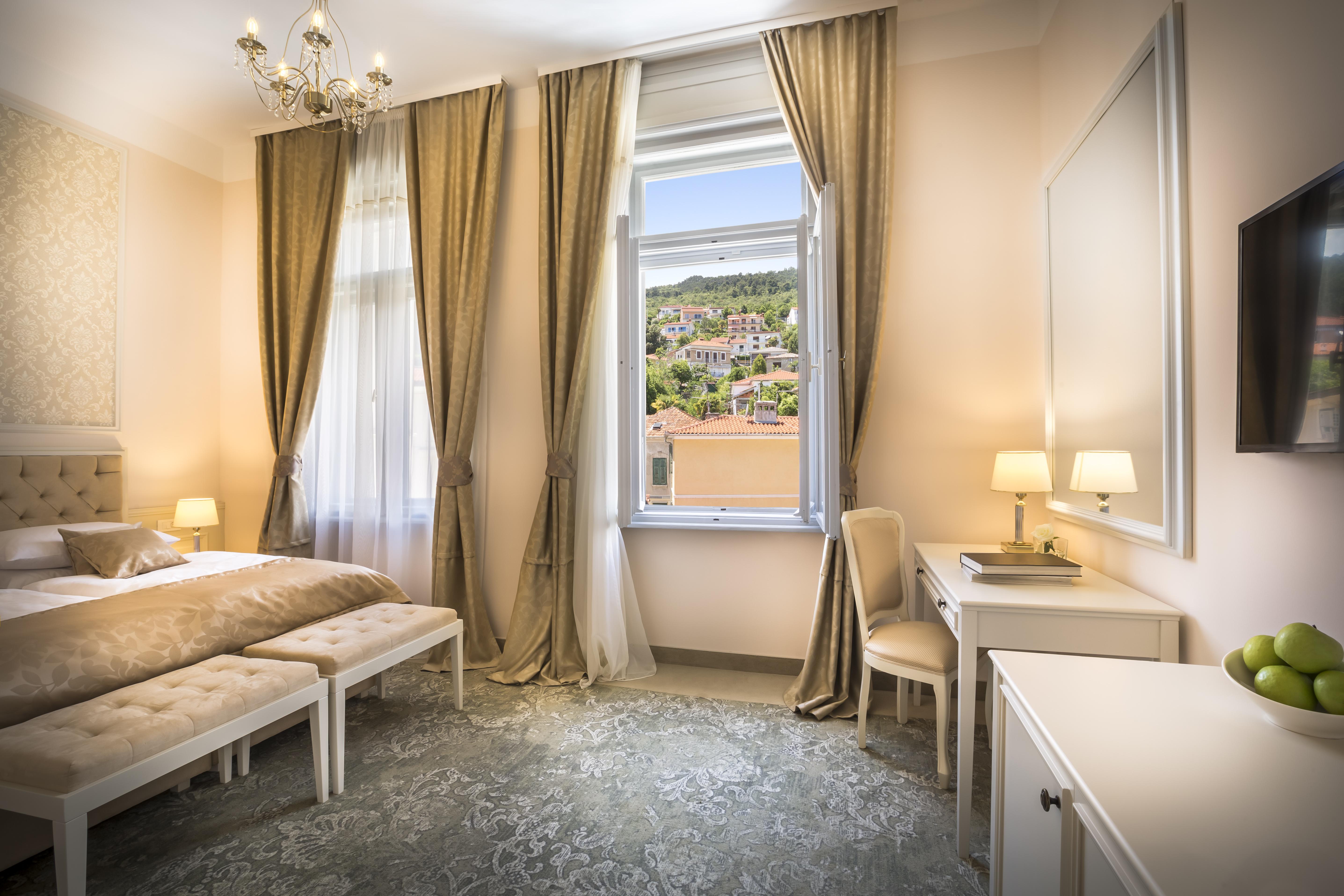 Hotel Bellevue - Liburnia Opatija Zewnętrze zdjęcie