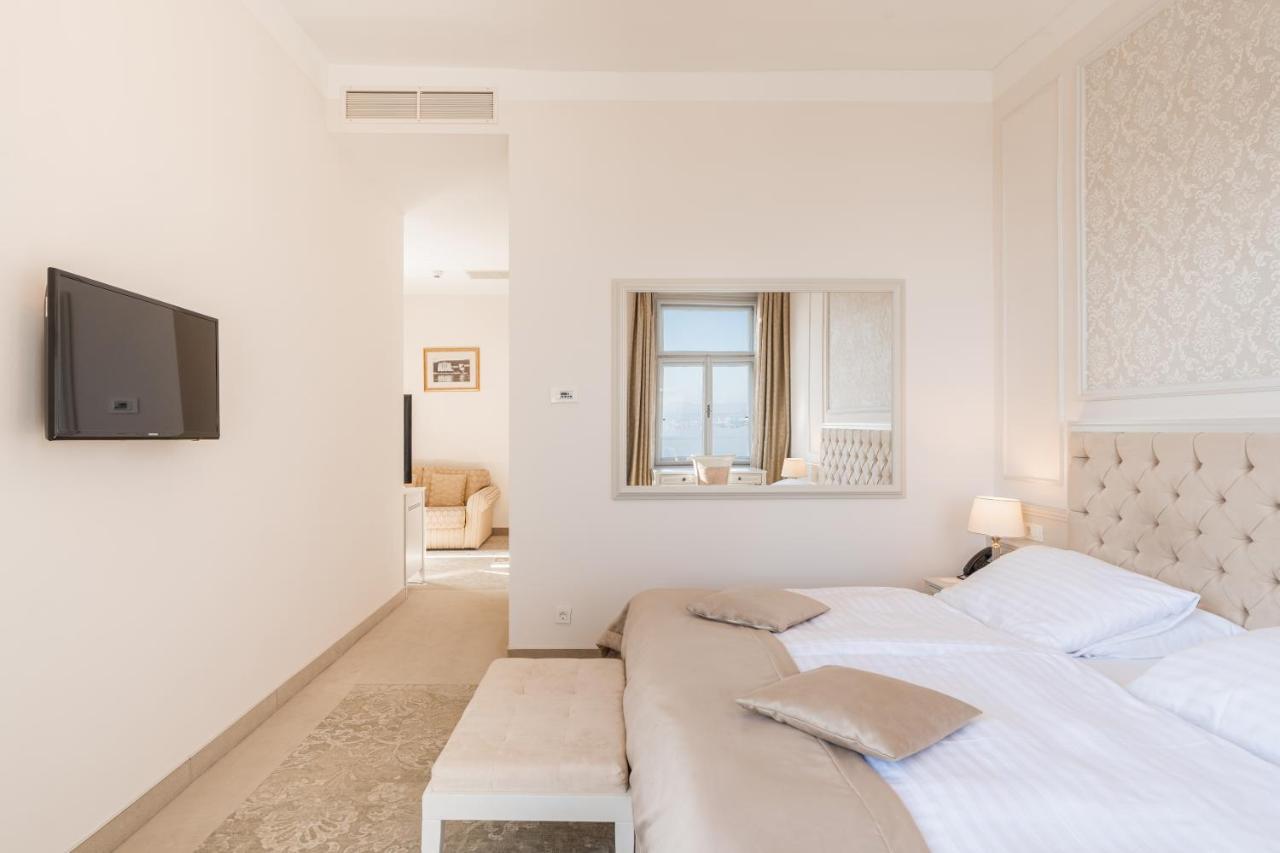 Hotel Bellevue - Liburnia Opatija Zewnętrze zdjęcie